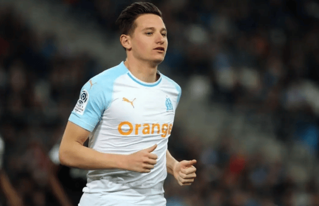 次夺回球权, 托万职业生, 入球队阵容